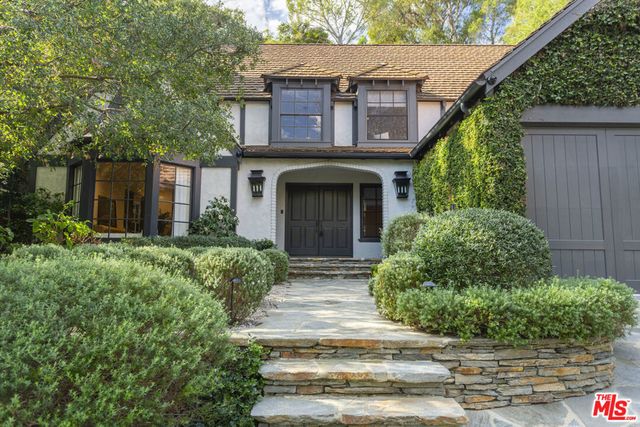 13176 Boca De Canon Lane, Los Angeles