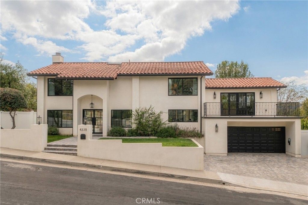 4335 Chaumont Road, Woodland Hills