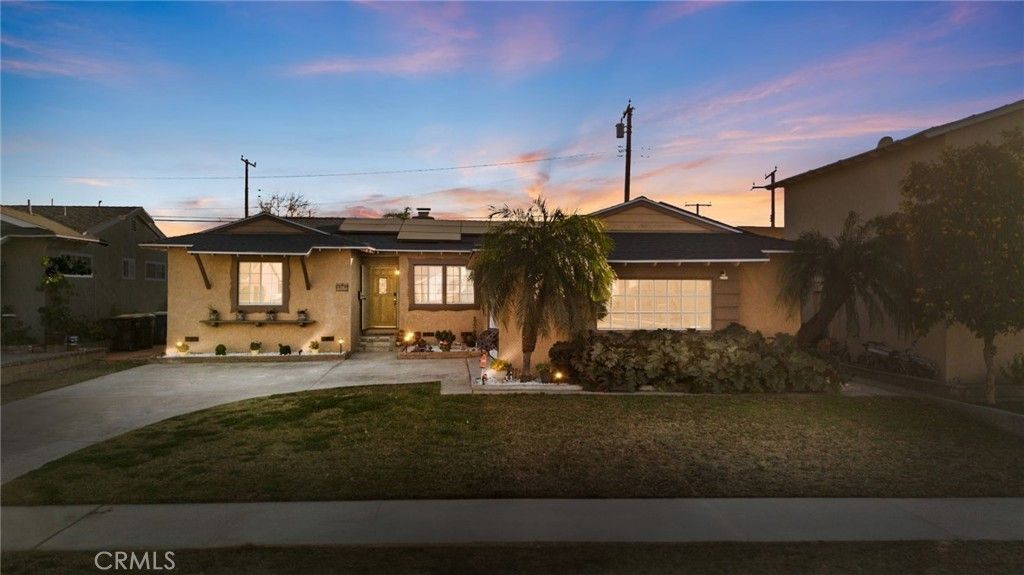 1136 W Edna Place, Covina