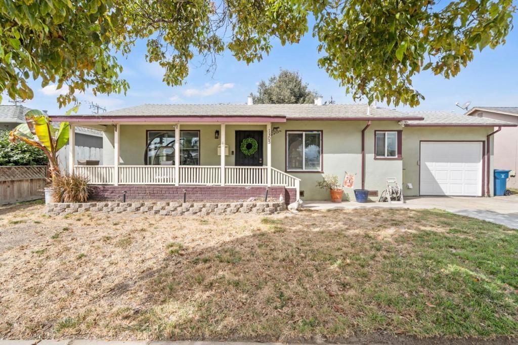 1305 Adams Street, Salinas