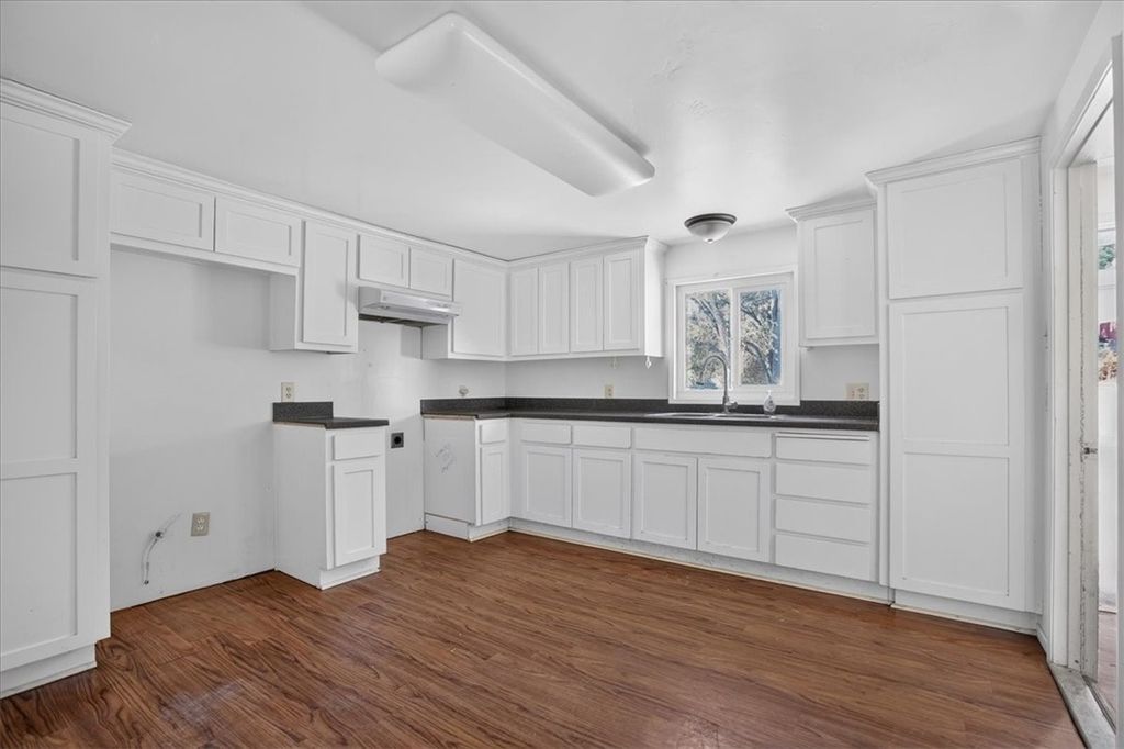 5765 Dolores Avenue, Atascadero