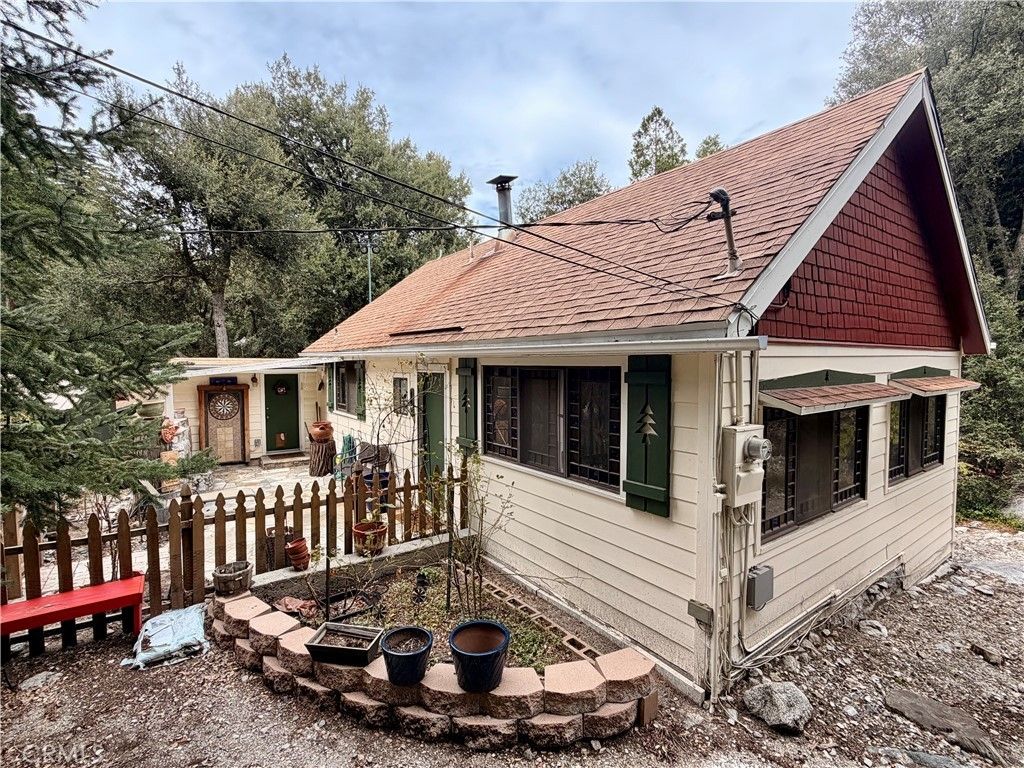 9211 Corral, Forest Falls