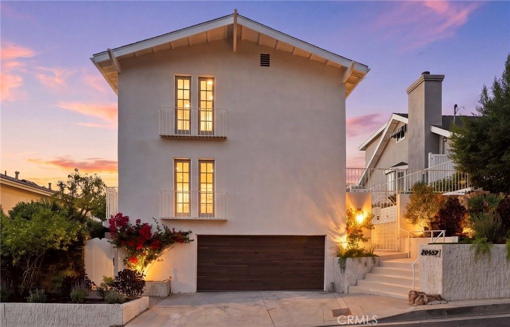20967 Bandera Street, Woodland Hills