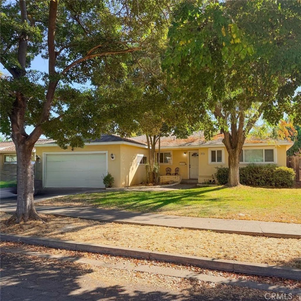 3216 Nottingham, Merced