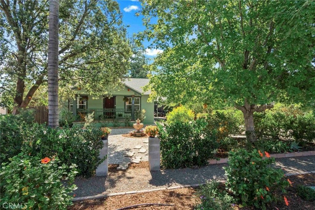 5766 Grand Avenue, Riverside