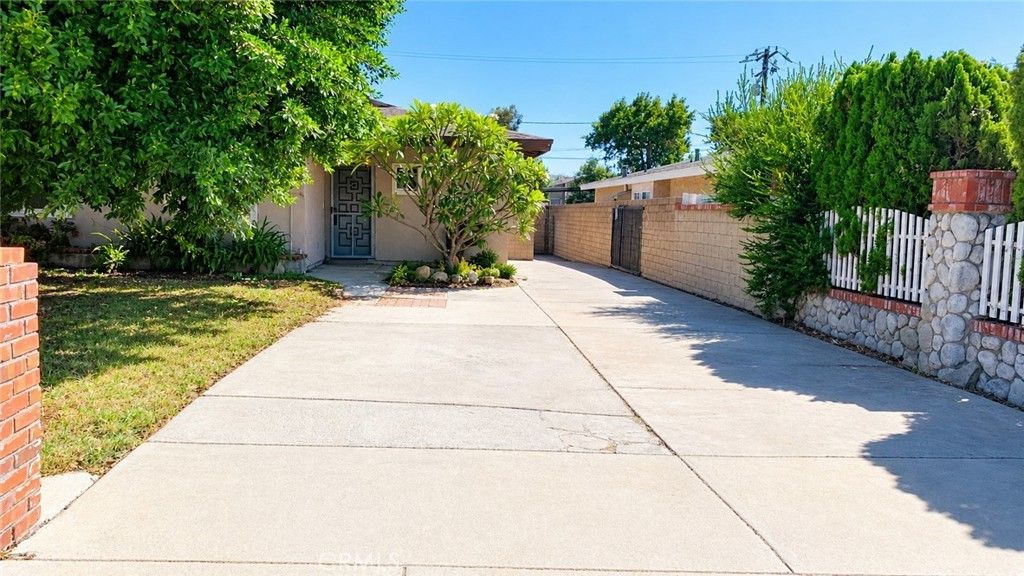 20192 E Santiago Canyon, Orange