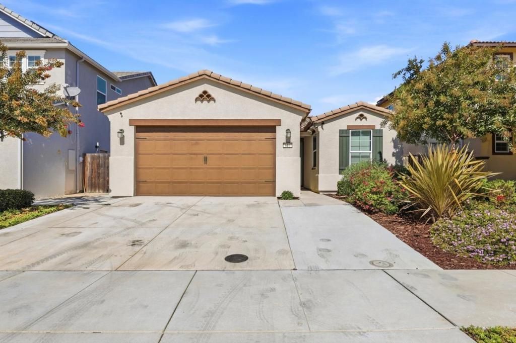 610 Valencia Way, Hollister