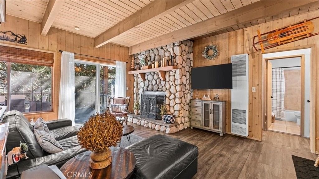 613 E Victoria Court, Lake Arrowhead