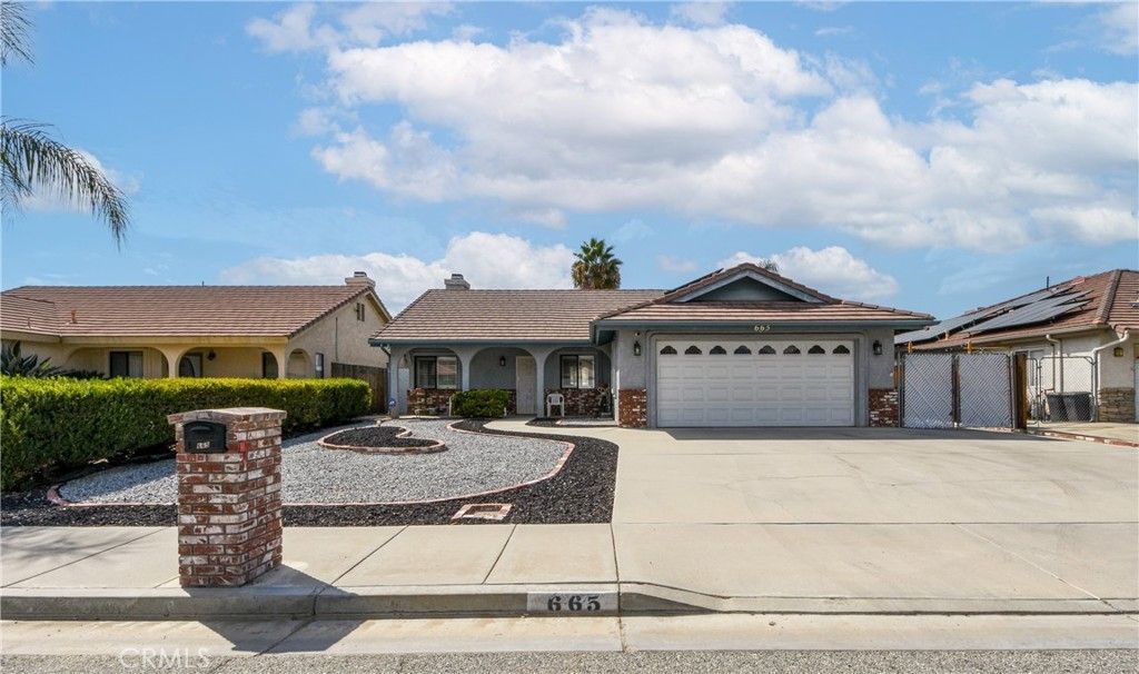 665 Deardorff Dr, Hemet