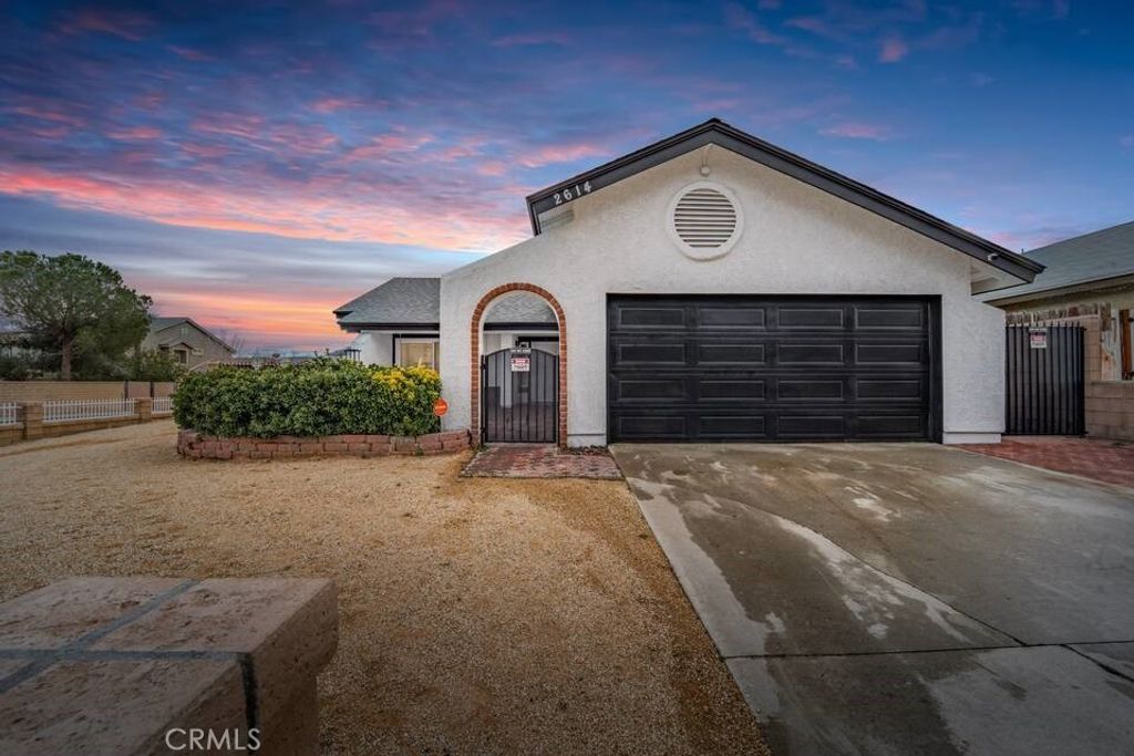 2614 Joshua Hills Dr, Palmdale