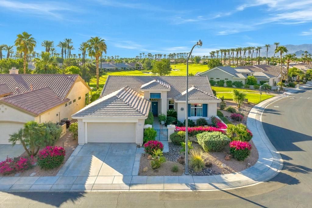35518 Moorbrook Road, Palm Desert