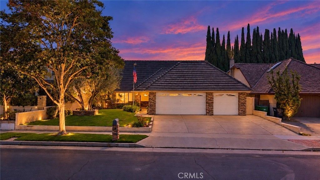 13672 Typee, Irvine