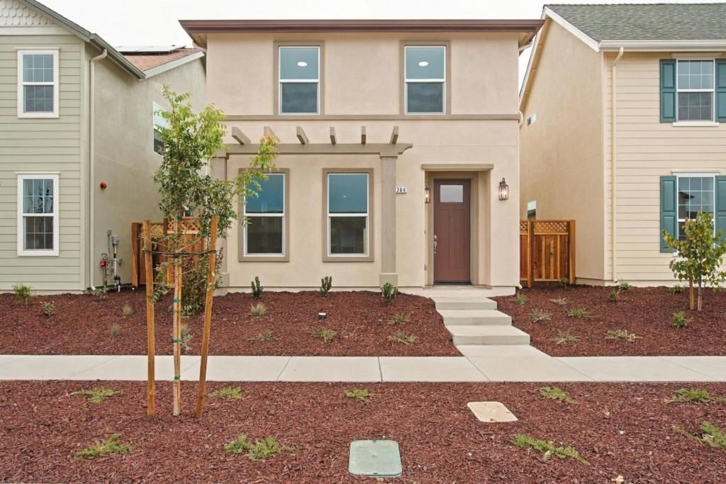 764 Aurora Way, King City