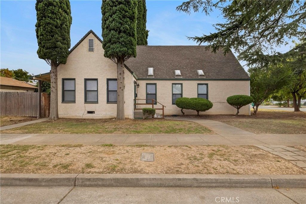 112 &114 S Sacramento Street, Willows