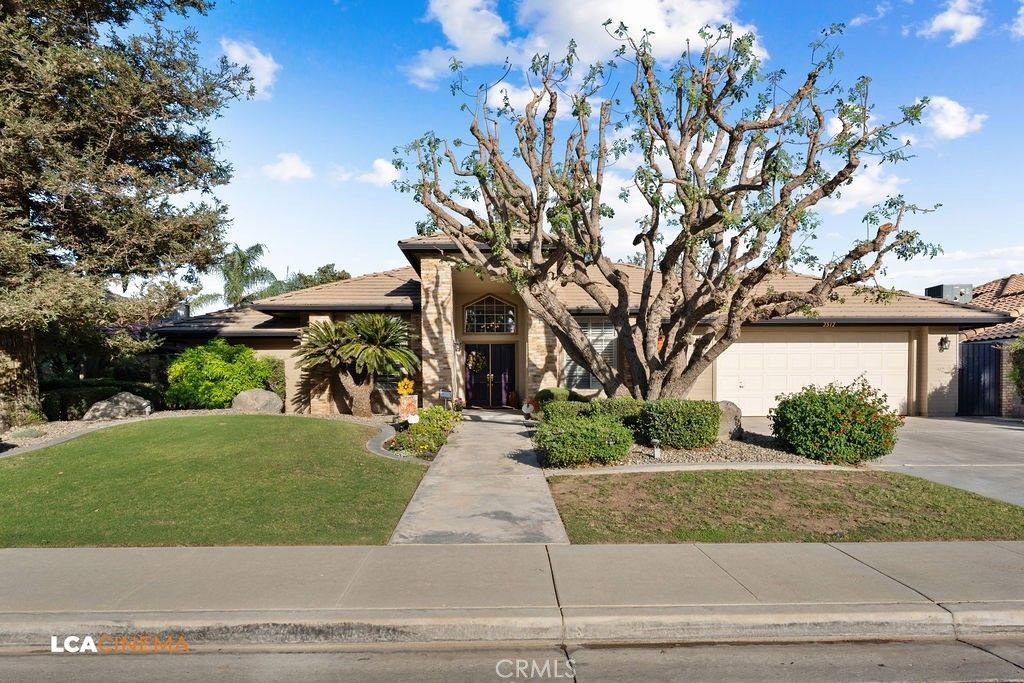 2512 Oak View Court, Bakersfield