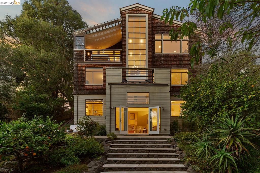 2920 Avalon Ave, Berkeley