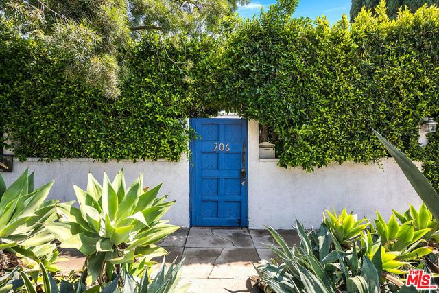 206 N Wilton Place, Los Angeles