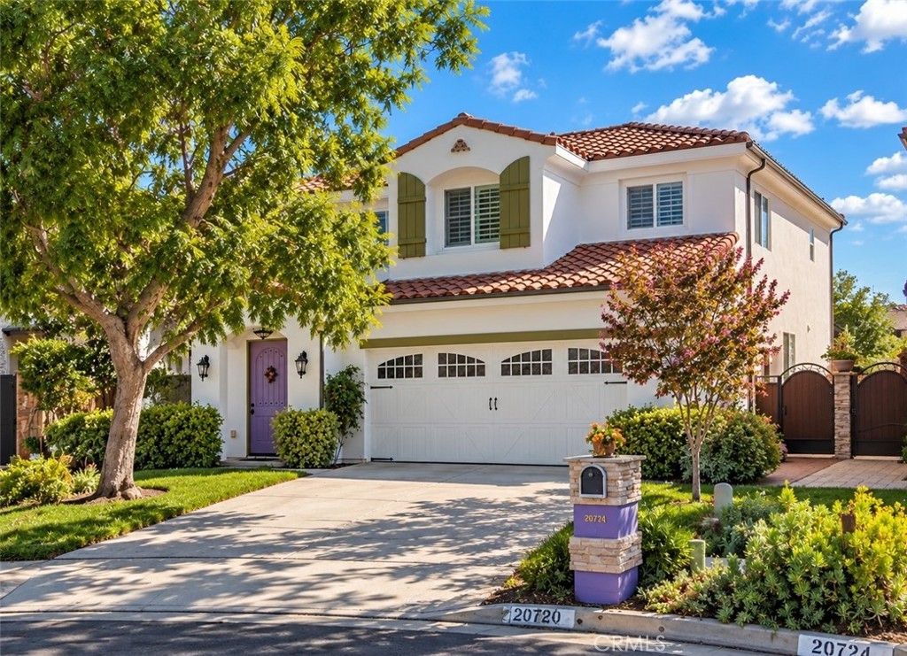 20720 Napa Street, Winnetka