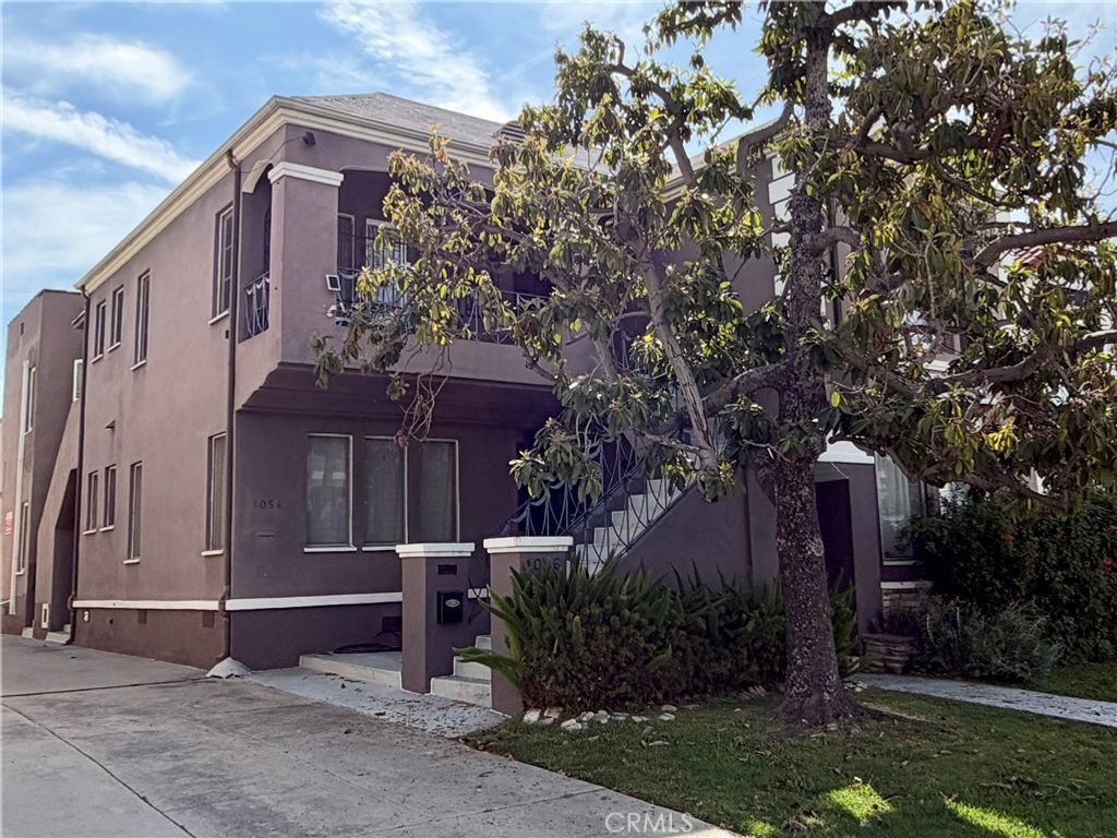 1054 S Corning, Los Angeles