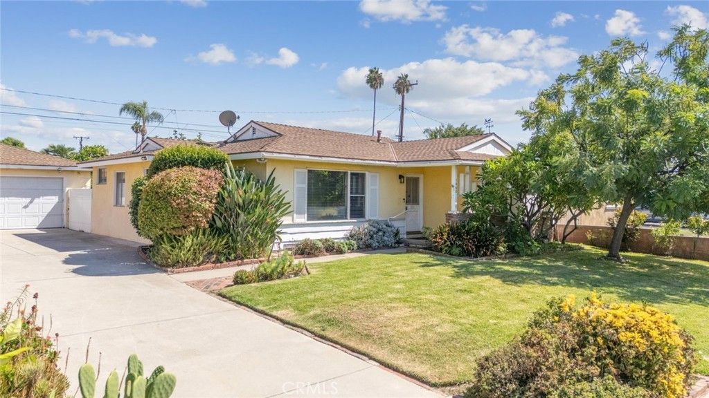 1460 N Aldenville Avenue, Covina