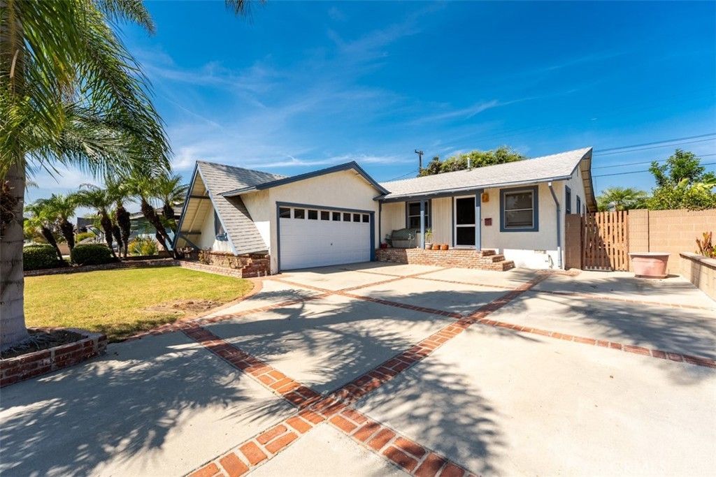 5821 Lime, Cypress