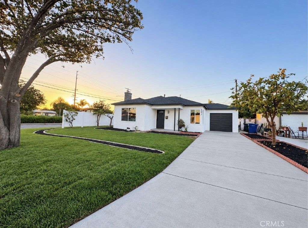 8273 Samoline, Pico Rivera