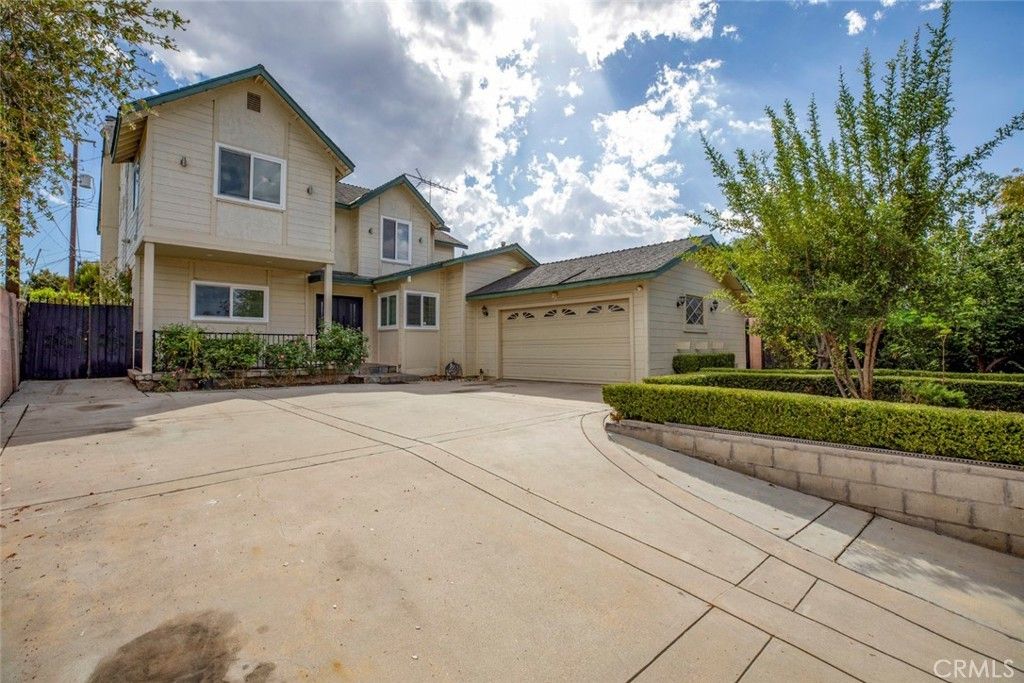 16814 Mayall Street, North Hills