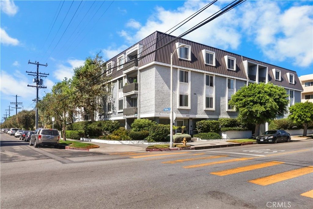 8635 Falmouth Avenue # 203, Playa Del Rey