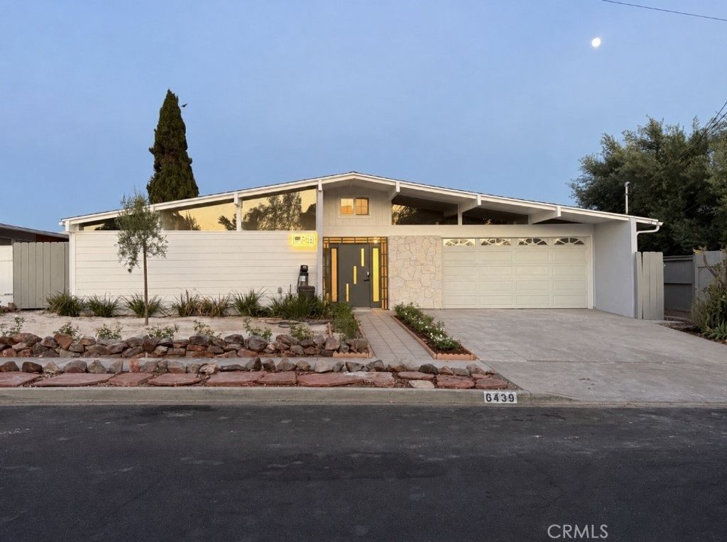 6439 Lake Mere Court, San Diego