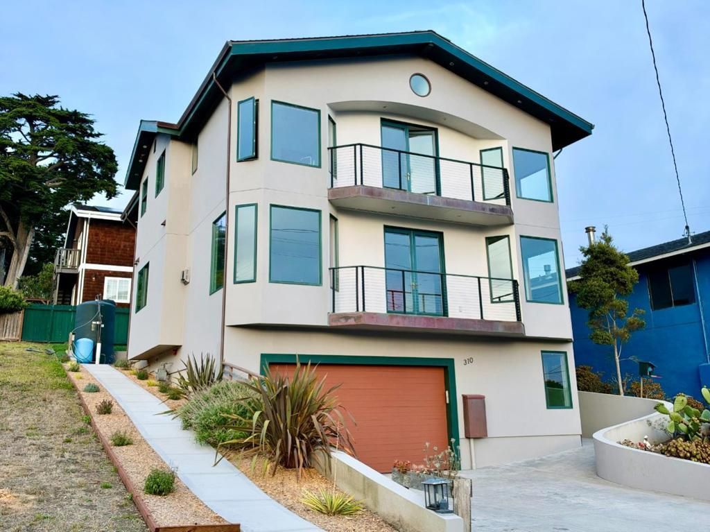 310 Valencia Avenue, El Granada