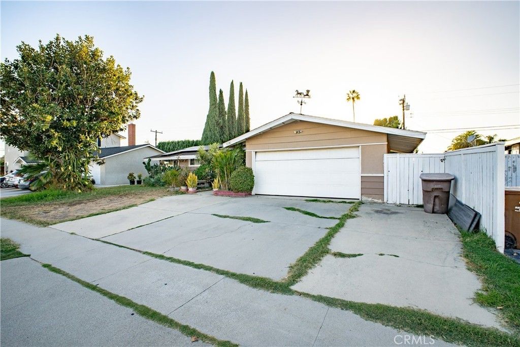 11181 Clarissa, Garden Grove