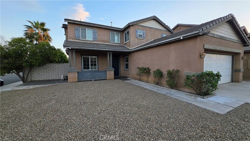 1195 Harrier, Perris
