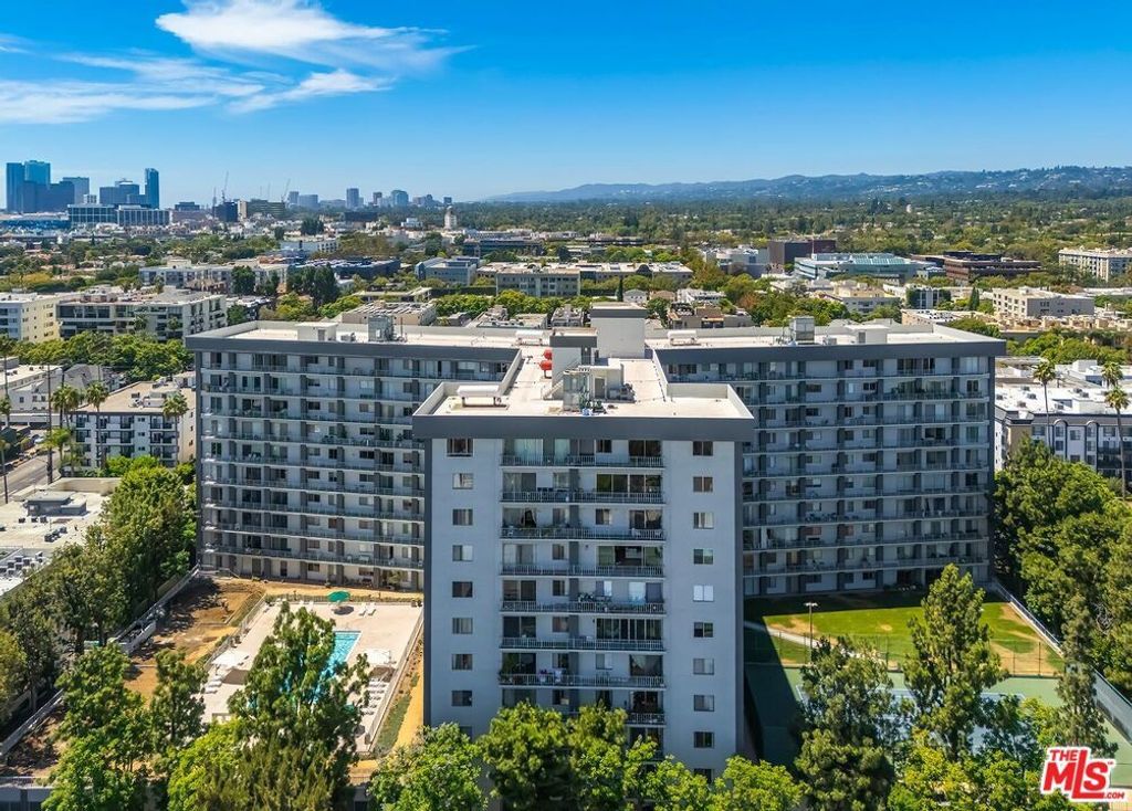 100 S Doheny Drive # 313, Los Angeles