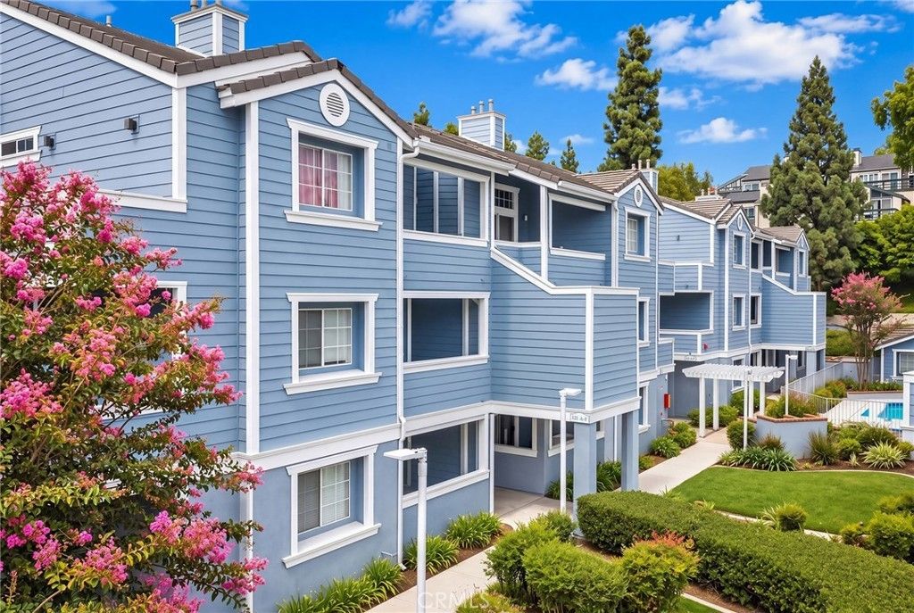 111 S Lakeview # I, Placentia