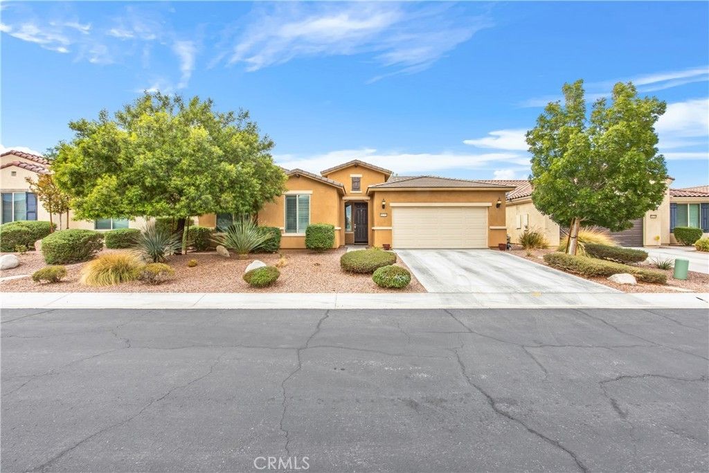 11752 Cascade, Apple Valley