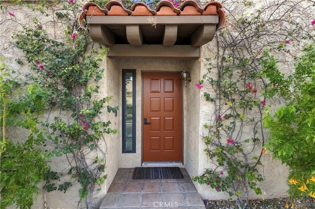 182 E Paseo Florido, Palm Springs