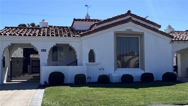 1260 W 81st, Los Angeles