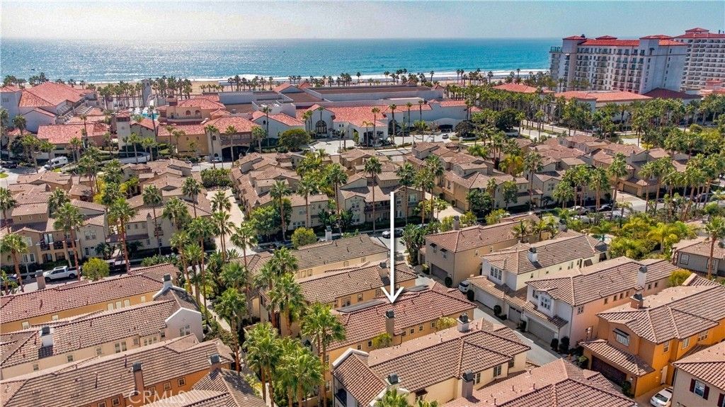 21322 Balerma, Huntington Beach