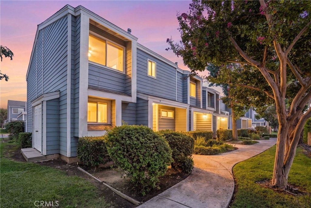 15735 Nordhoff Street # 19, North Hills