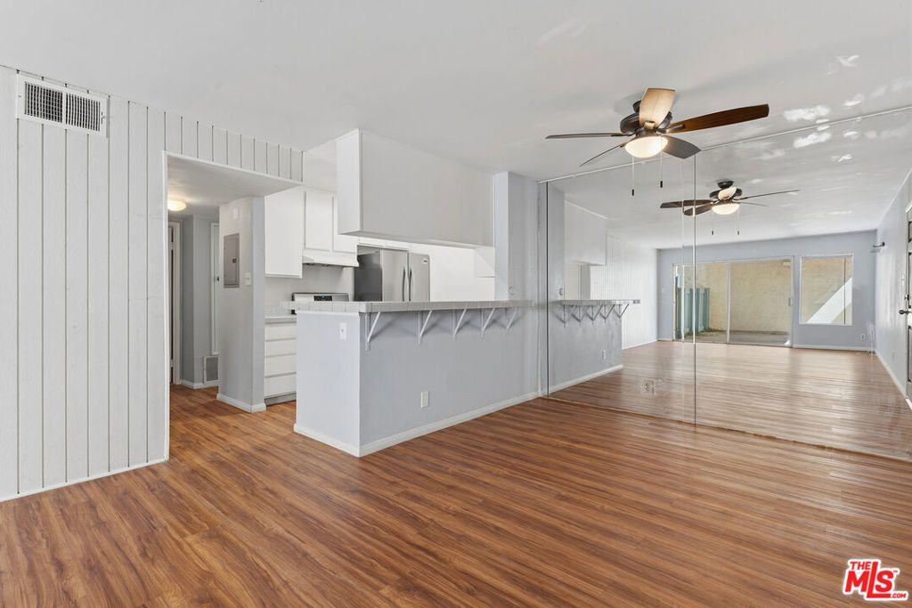 5700 Etiwanda Avenue # 136, Tarzana