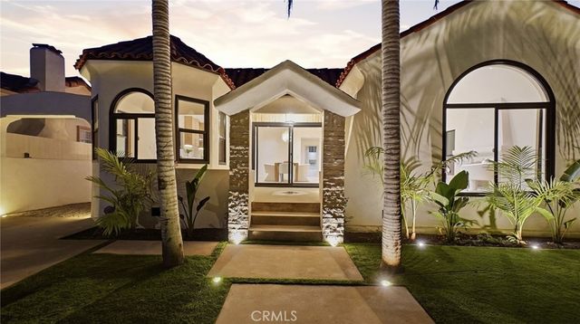 2943 Chesapeake, Los Angeles