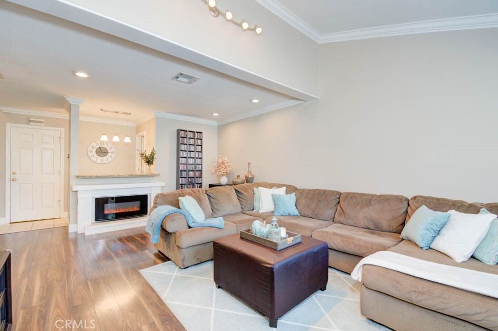 900 W Sierra Madre # 65, Azusa