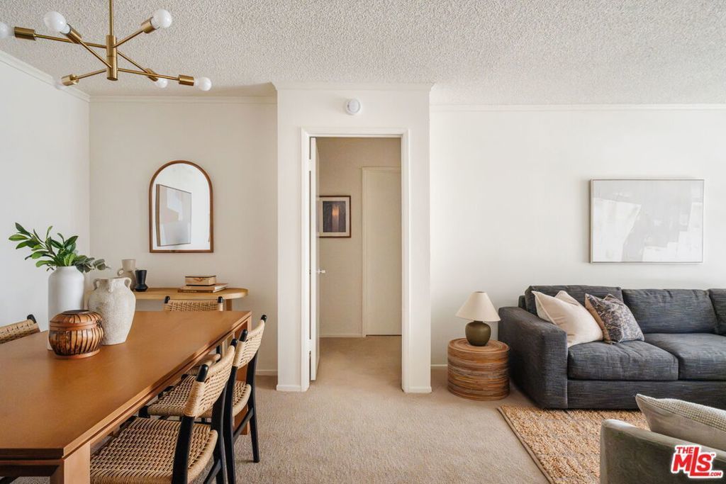 355 S Los Robles Avenue # 210, Pasadena