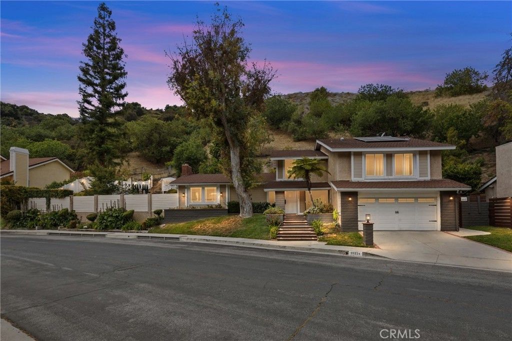 20224 Chapter, Woodland Hills