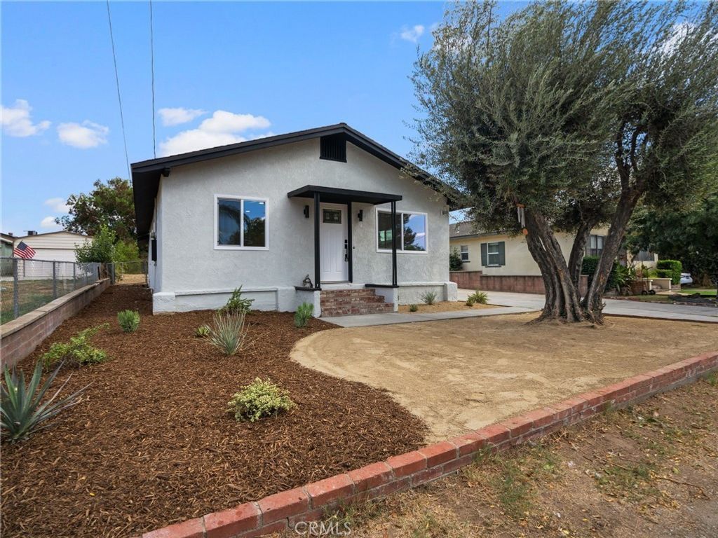7121 Vine, Highland