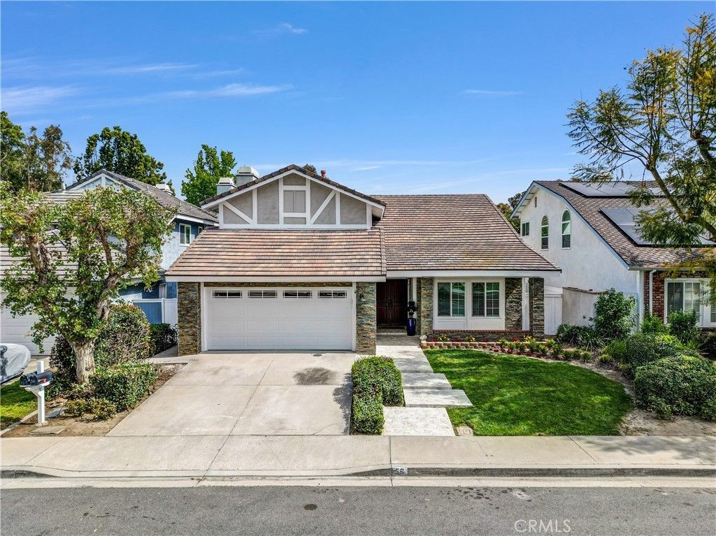 56 Monticello, Irvine