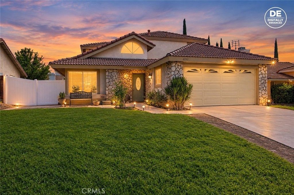 8732 Sandhill, Riverside