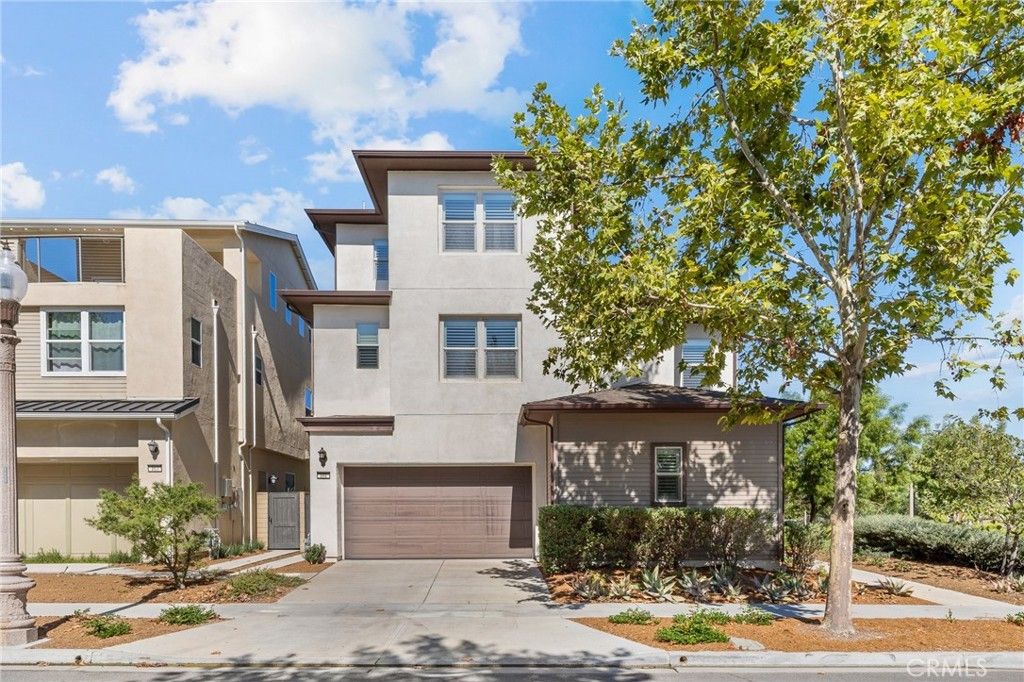 101 Pastel, Irvine