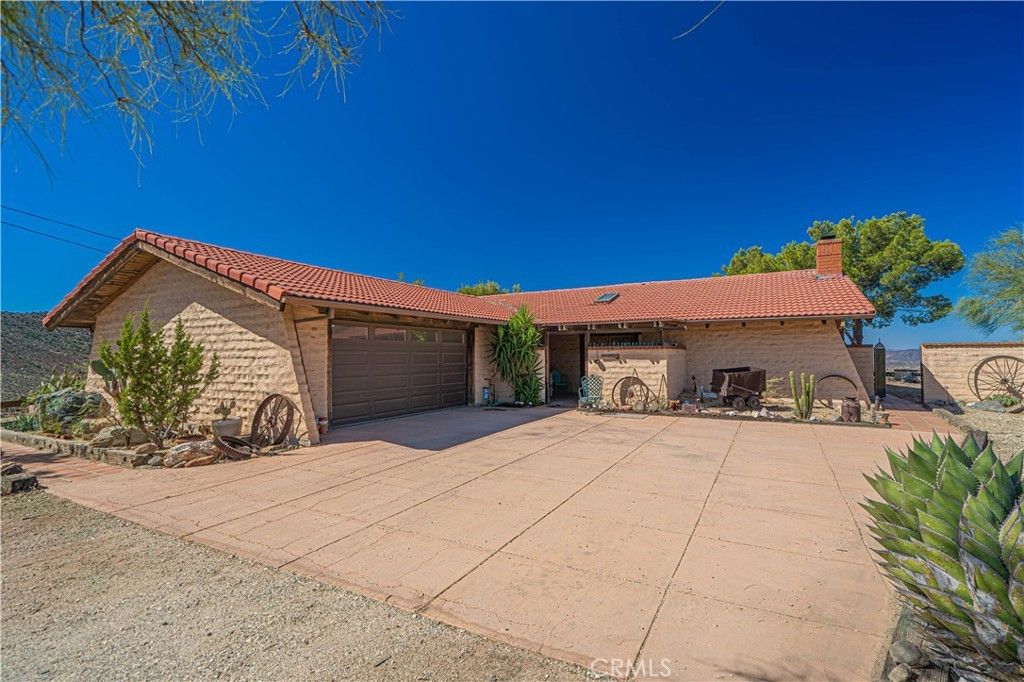 9115 Yucca Hills, Agua Dulce