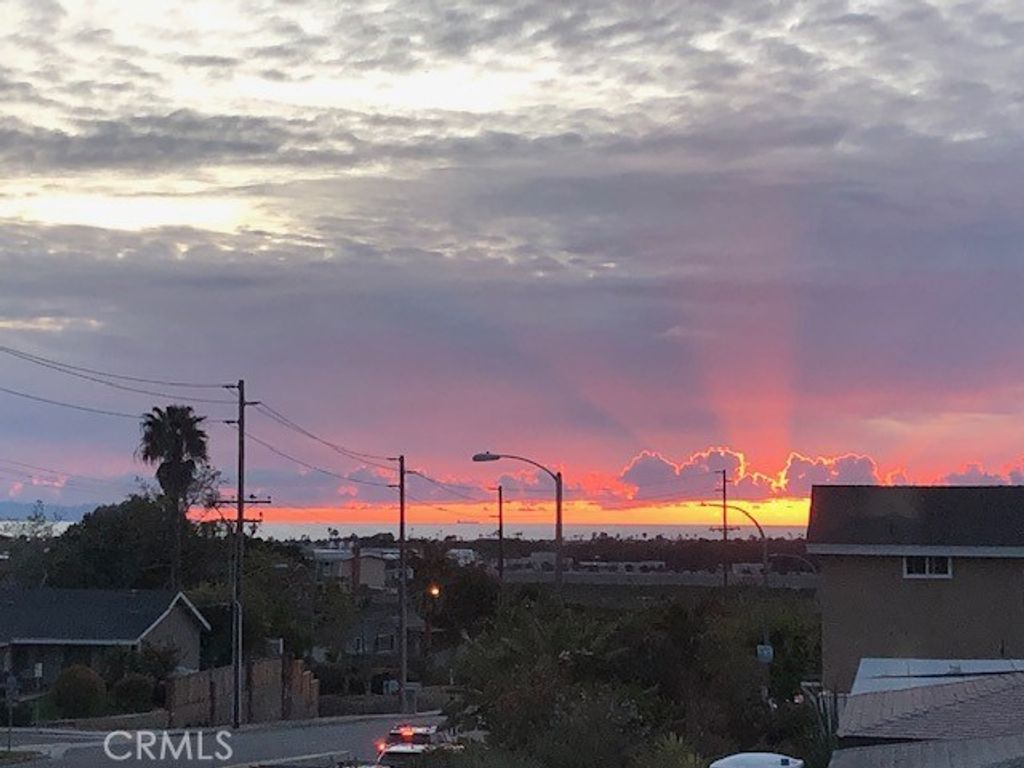 1010 W 19th, Costa Mesa
